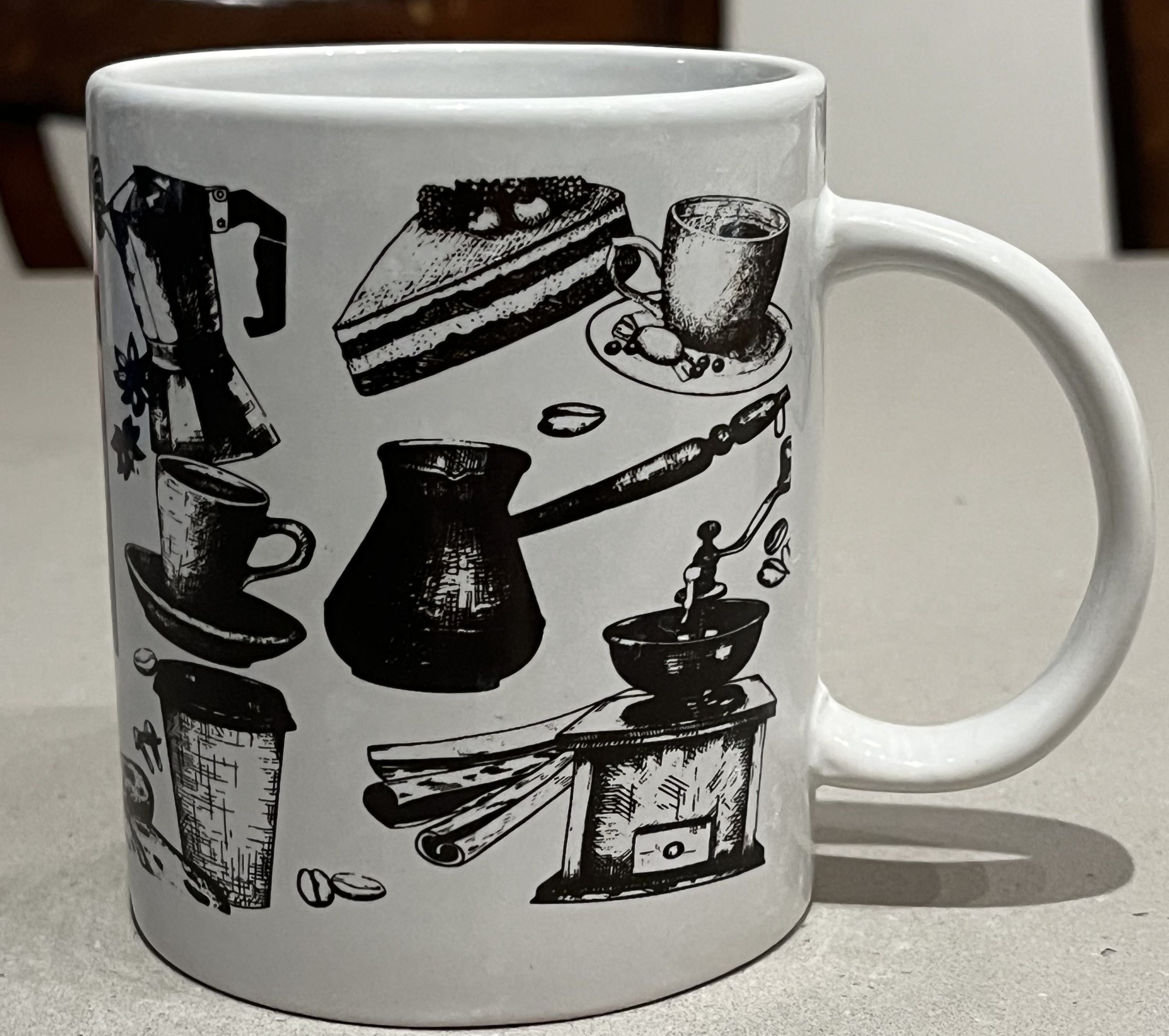 Front view of the mug
